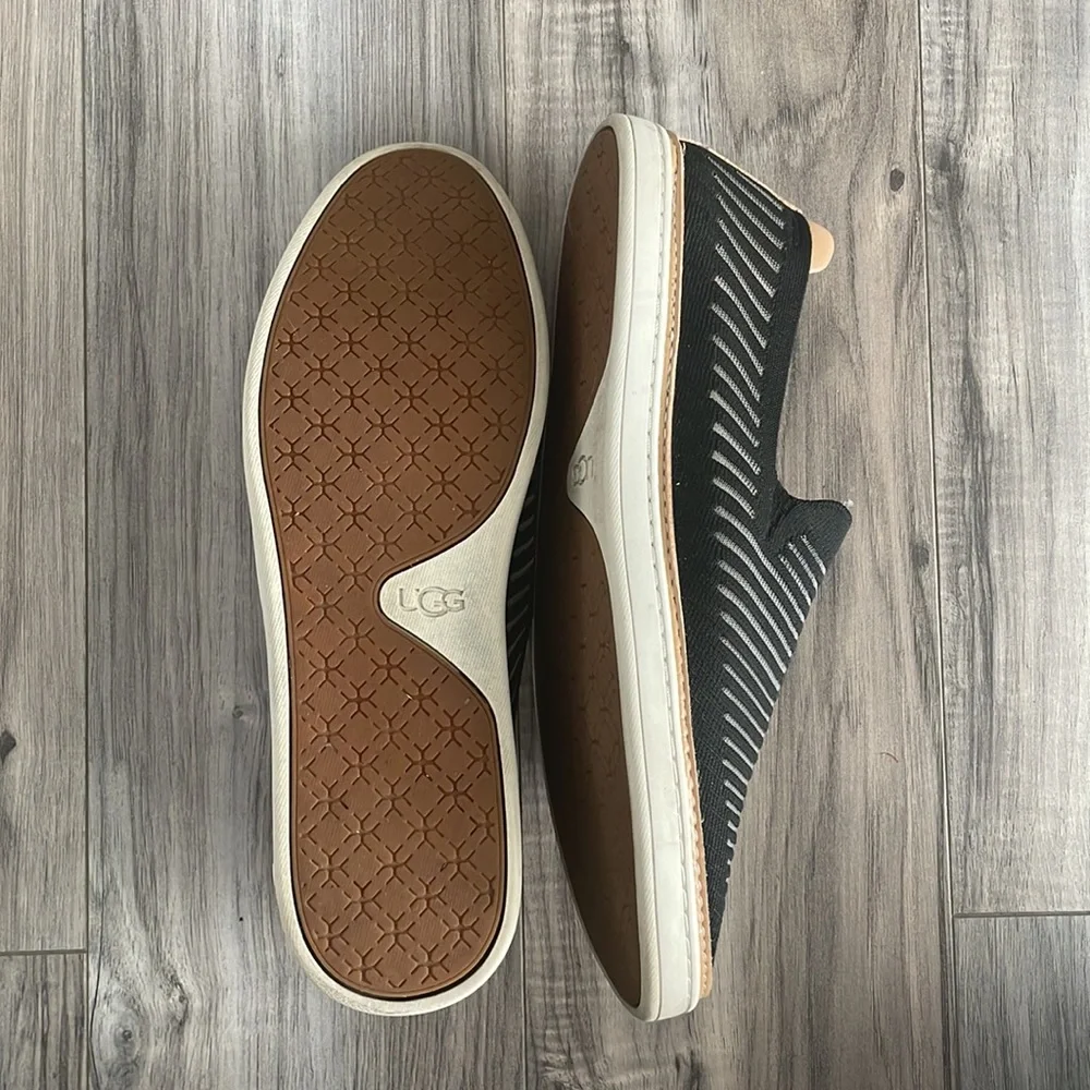 UGG Sammy Knit Slip on Sneaker - Picture 3 of 4